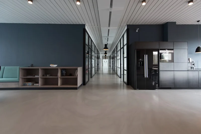 07 / Finish — Vista Facades