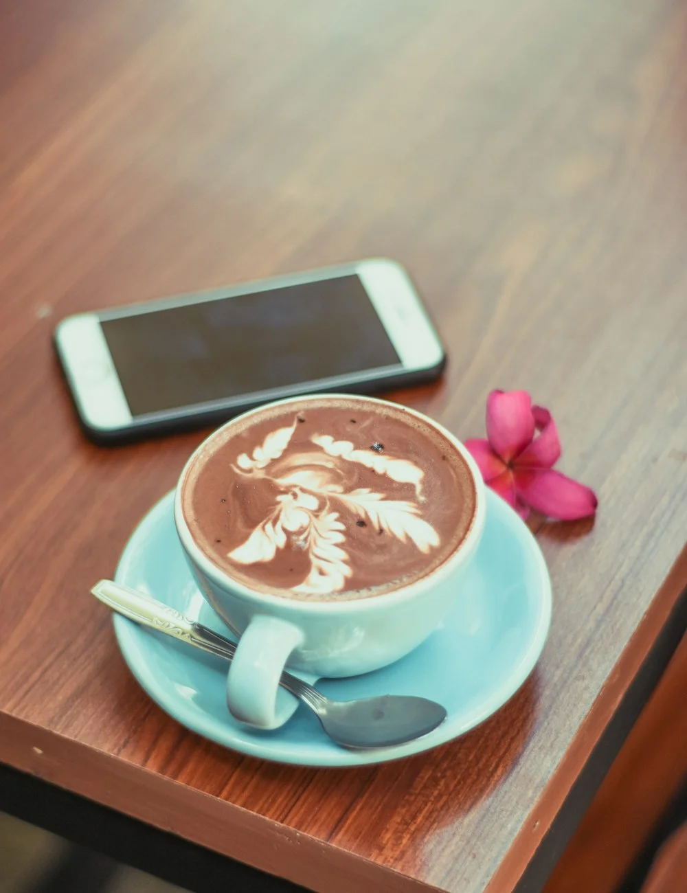 Barista pouring latte art